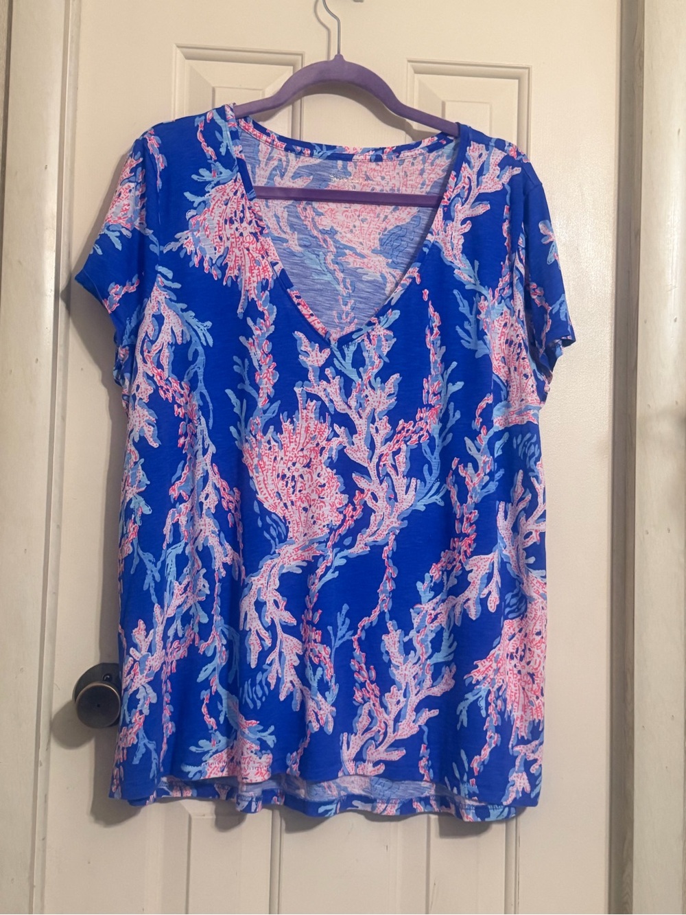 Lilly Pulitzer Women’s V-Neck Short Sleeve Top in Bright Blue & orange Coral